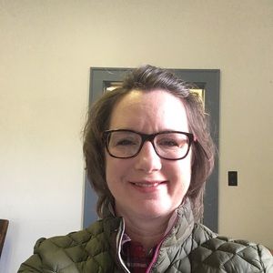 Meet your Posher, Laurie